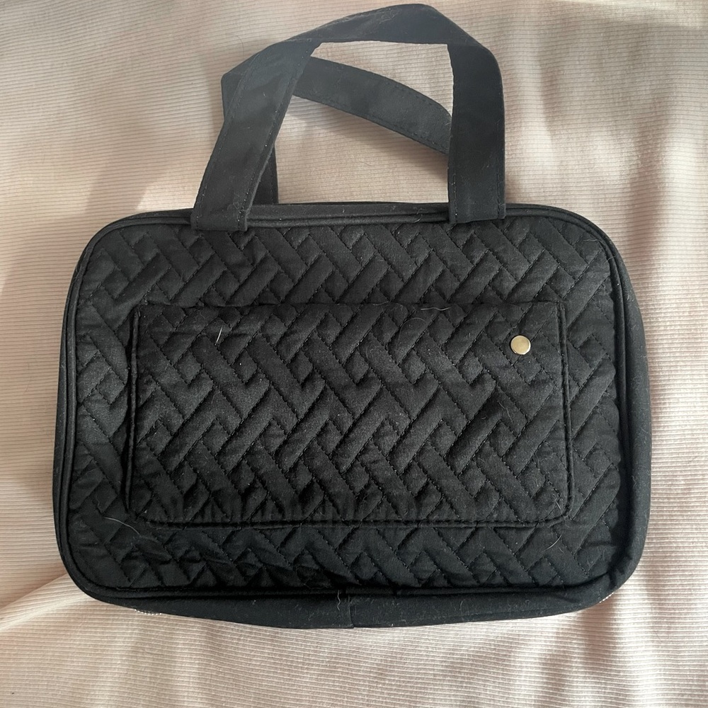 Final Price ❄️ Travel bag with four compartments. Brand new never used.